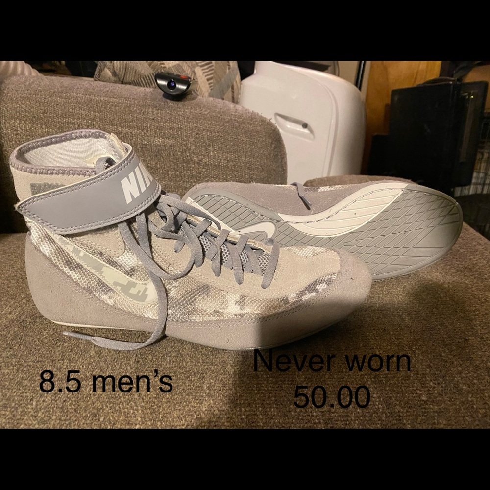 Nike wrestling shoes
